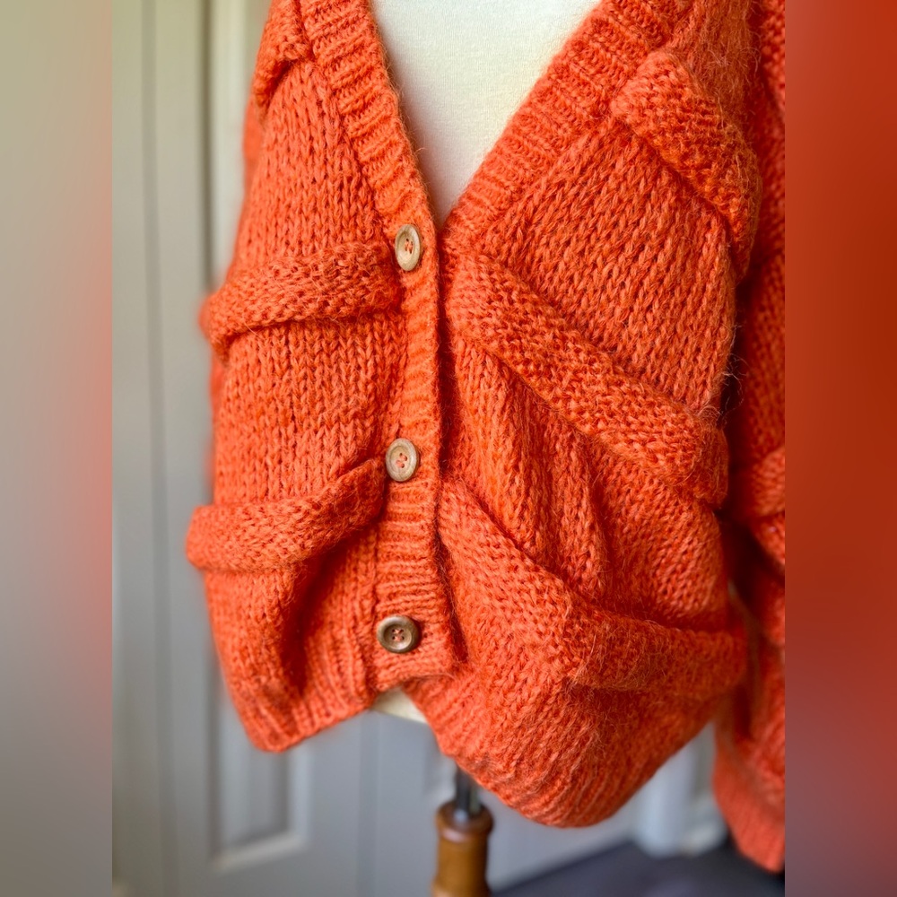 ☾ Vintage orange wool chunky knit heavyweight cardigan - Picture 5 of 6